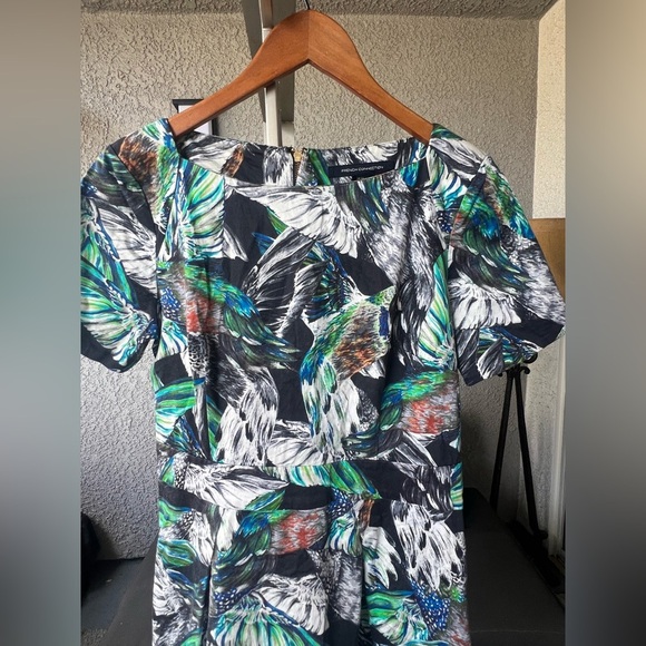 French Connection Womens Stretch Mini Dress Sz 10 $198 Tropical Print - Picture 3 of 5